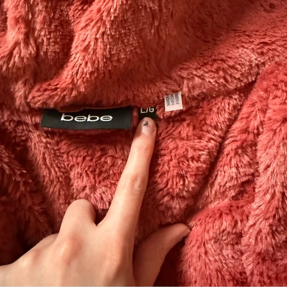 Bebe Coral Red Quilted Jacket with Faux Fur Trim - Picture 4 of 10